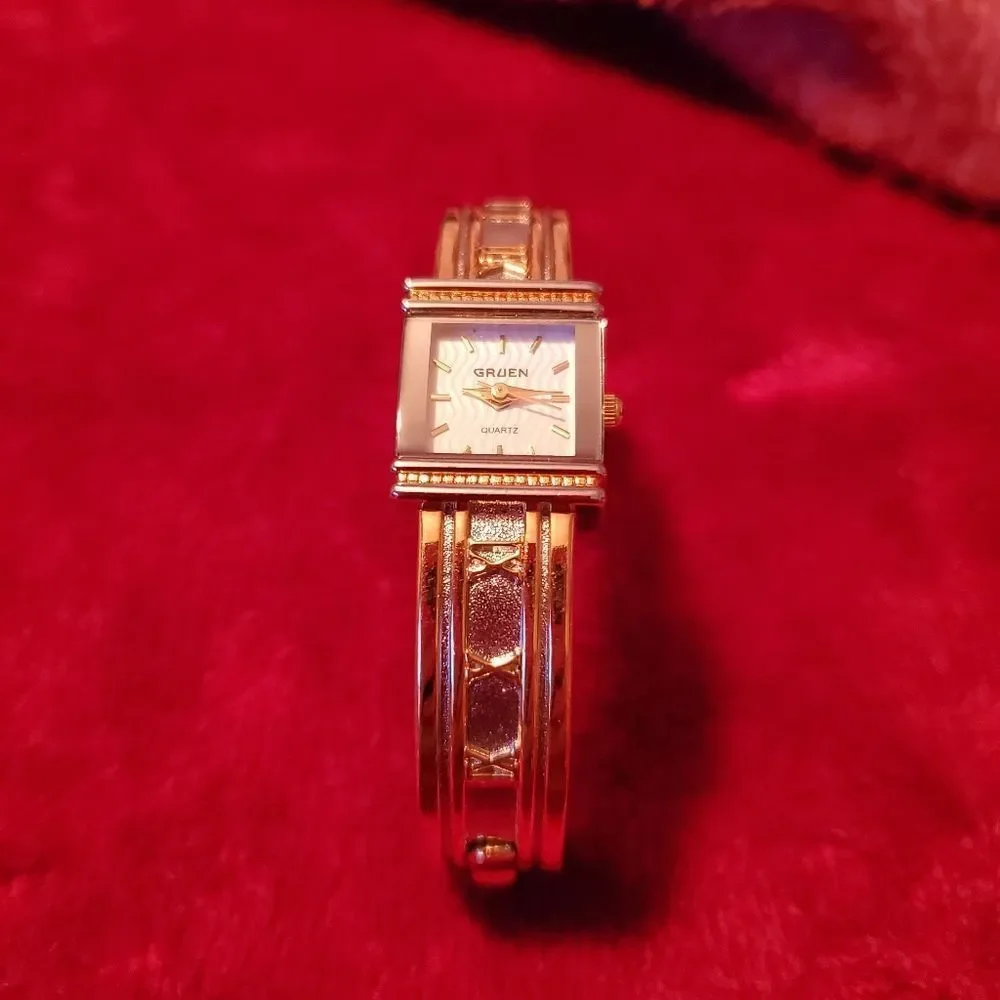 Gruen GR7855 Bangle Clamp Bracelet Watch Atlas Roman Numerals Band Looks Tiffany